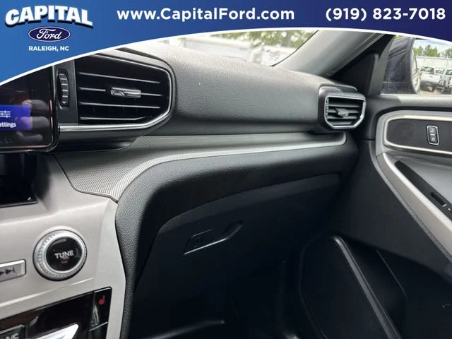 Used 2023 Black Ford XLT image 28