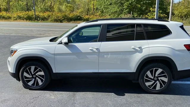 2026 Volkswagen Atlas SE w/Tech - Photo 8