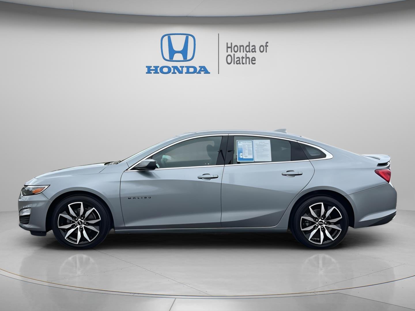 Used 2023 Sterling Gray Metallic Chevrolet RS image 3