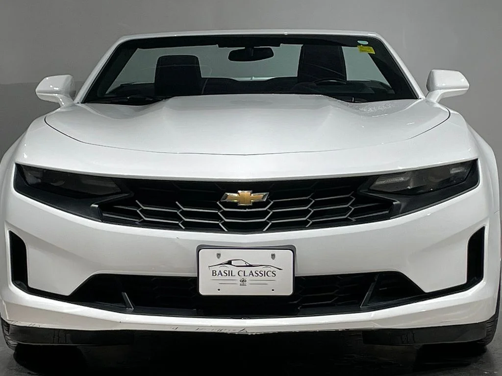 Used 2019 White Chevrolet 1LT image 19