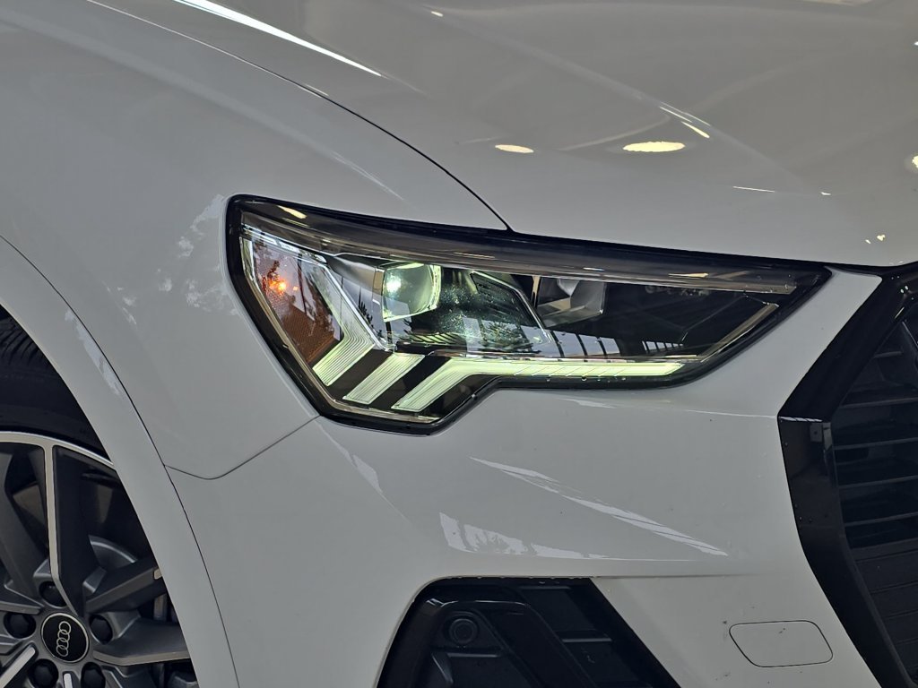 Used 2025 White Audi Premium image 31