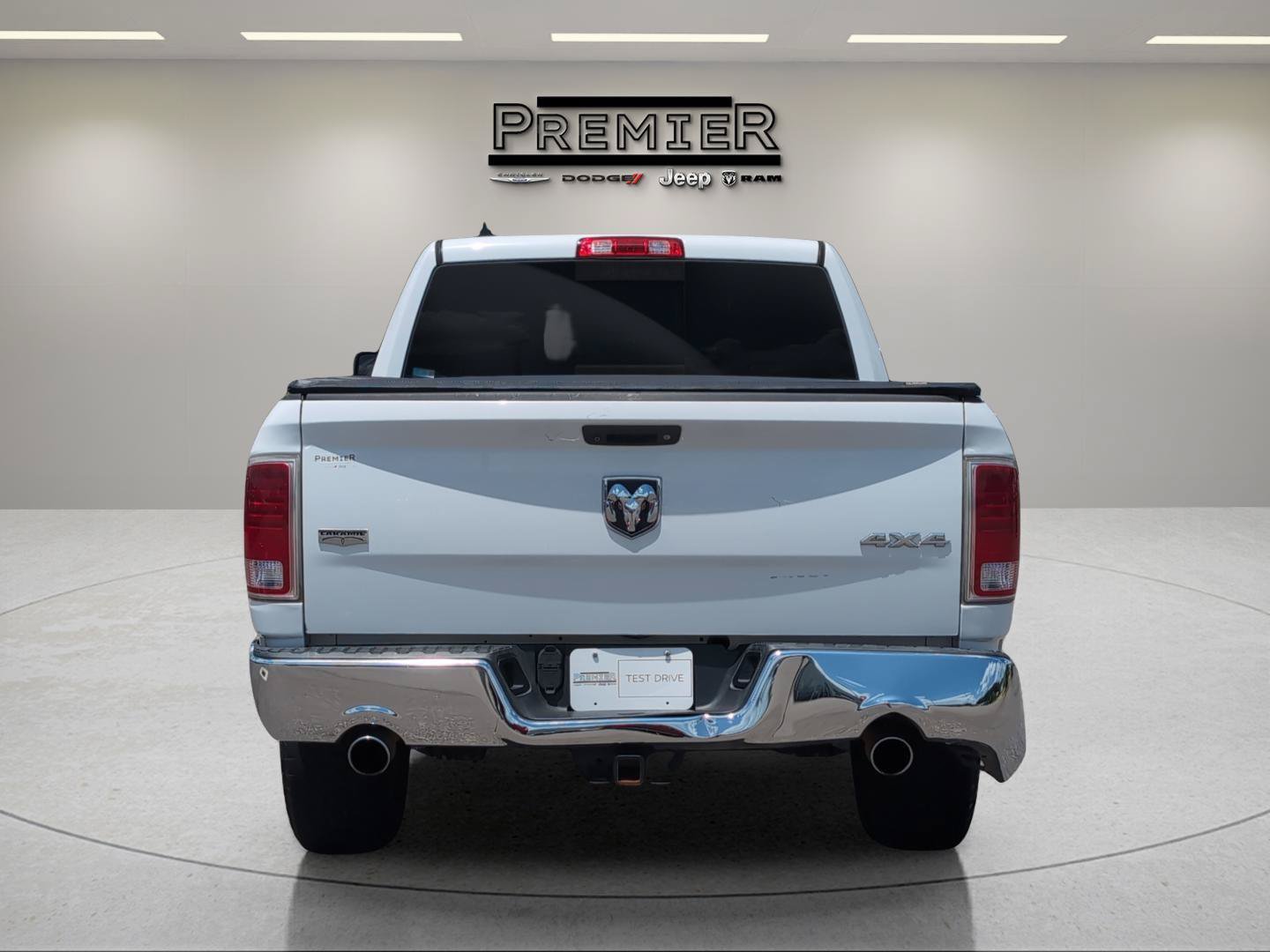 Used 2015 Bright White Clearcoat Ram Laramie image 8