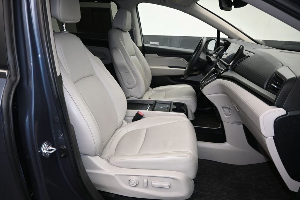 Used 2025  Honda EX-L image 11