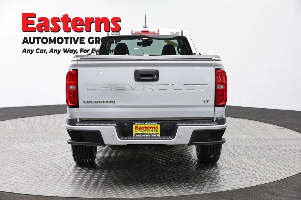 Used 2022 White Chevrolet LT image 6