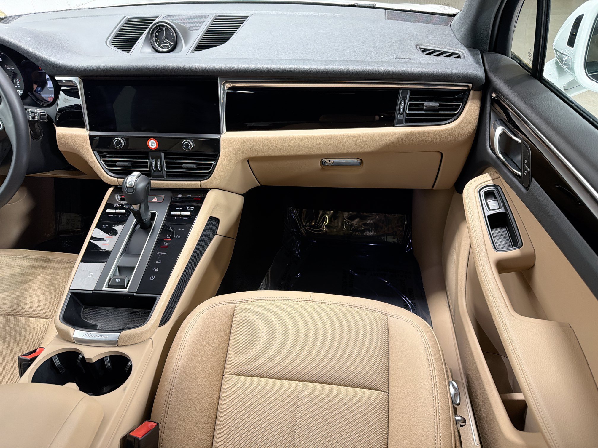 Certified Used 2026 White Porsche  image 19