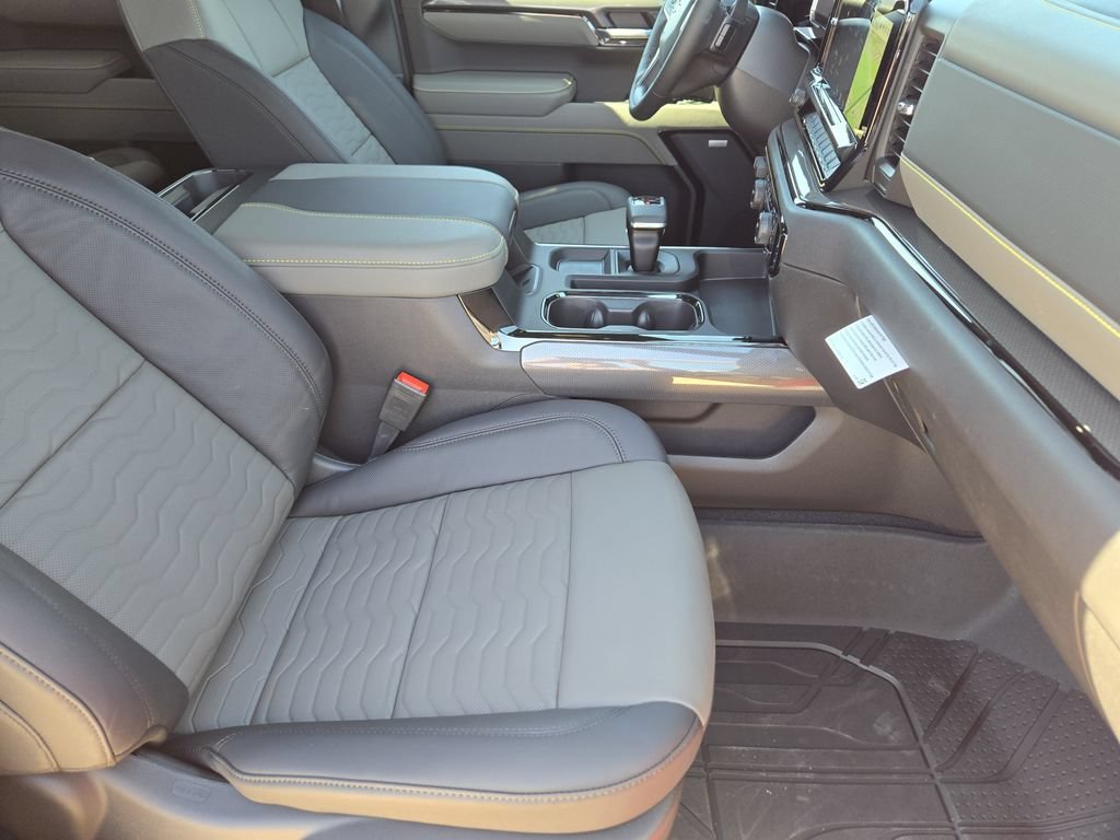 2026 Chevrolet Silverado 1500 ZR2 - Photo 6