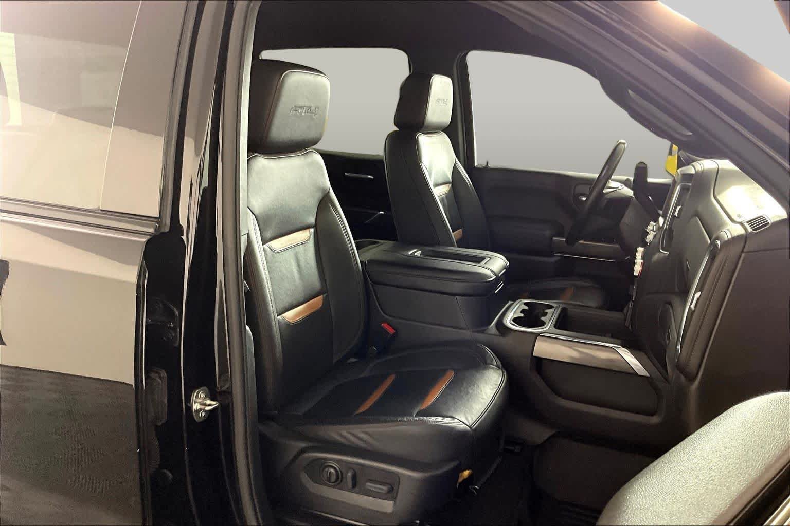 Used 2021 EBONY TWILIGHT METALLIC GMC AT4 image 9