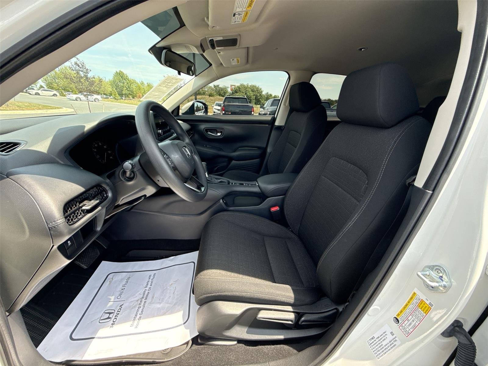 2025 Honda HR-V LX - Photo 14