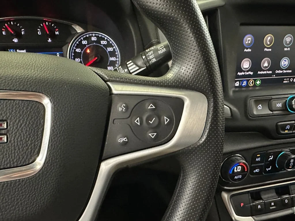 Used 2023 Summit White GMC SLE image 12