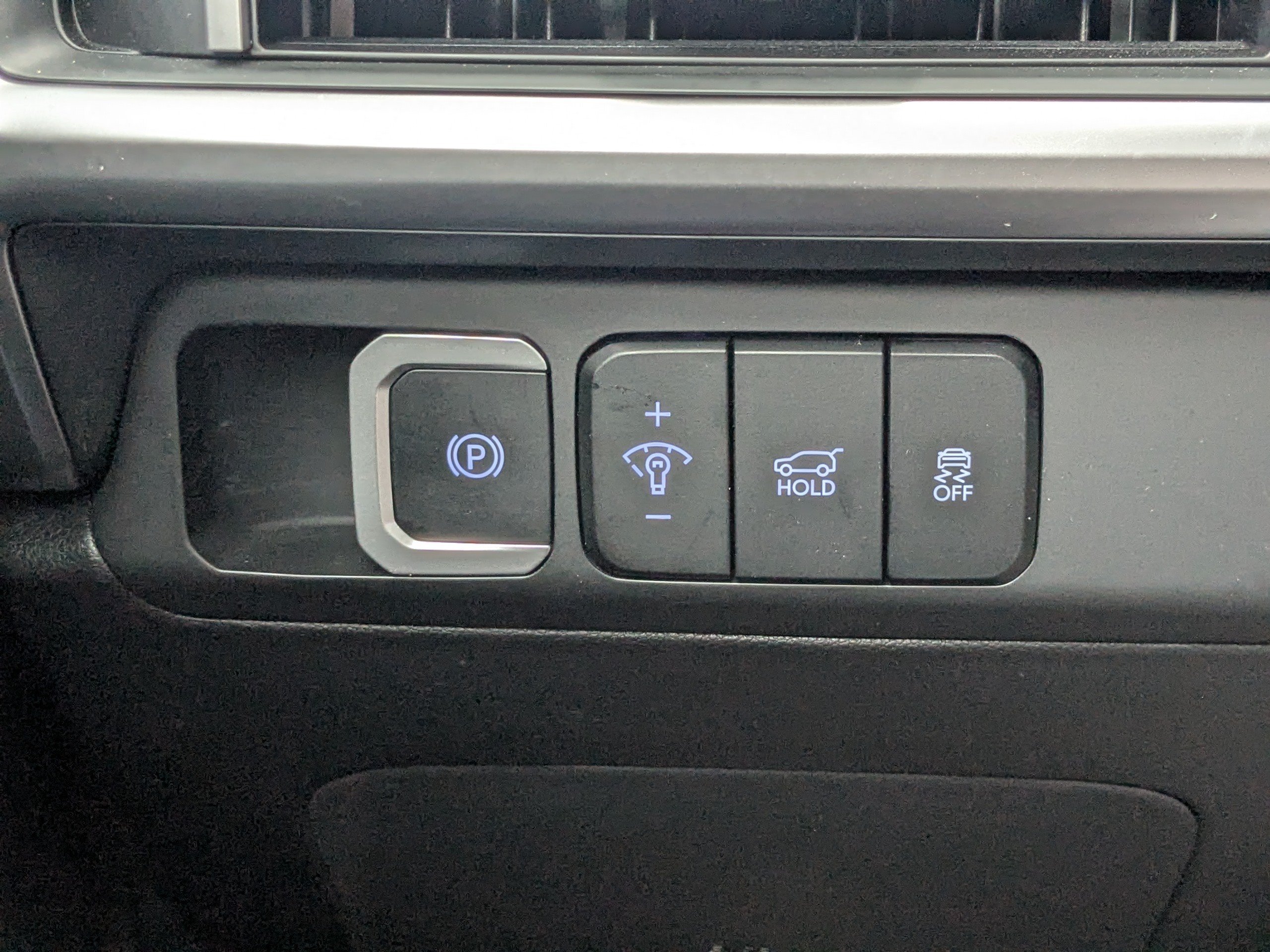 2024 Hyundai Santa Fe SE - Photo 27