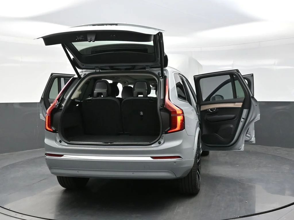 New 2026 Vapour Grey Volvo Plus image 43