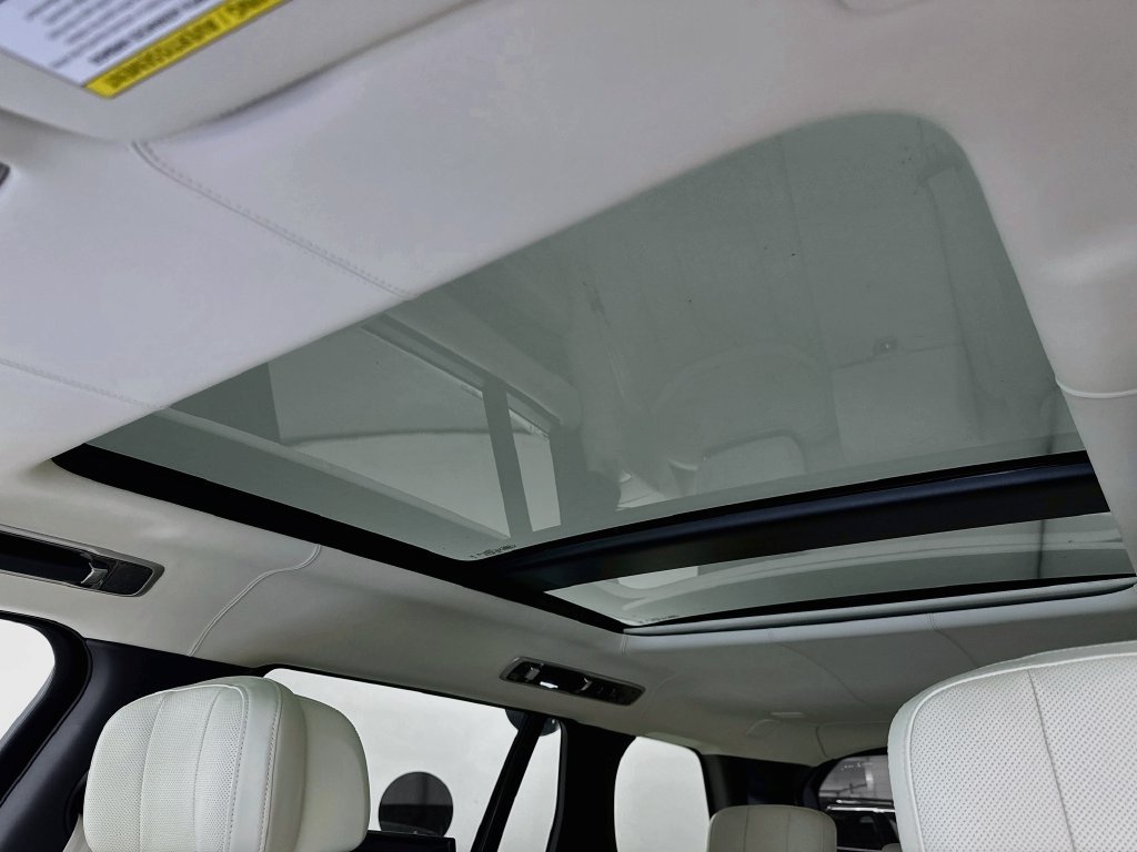 New 2027 Varesine Blue Land Rover Autobiography image 22