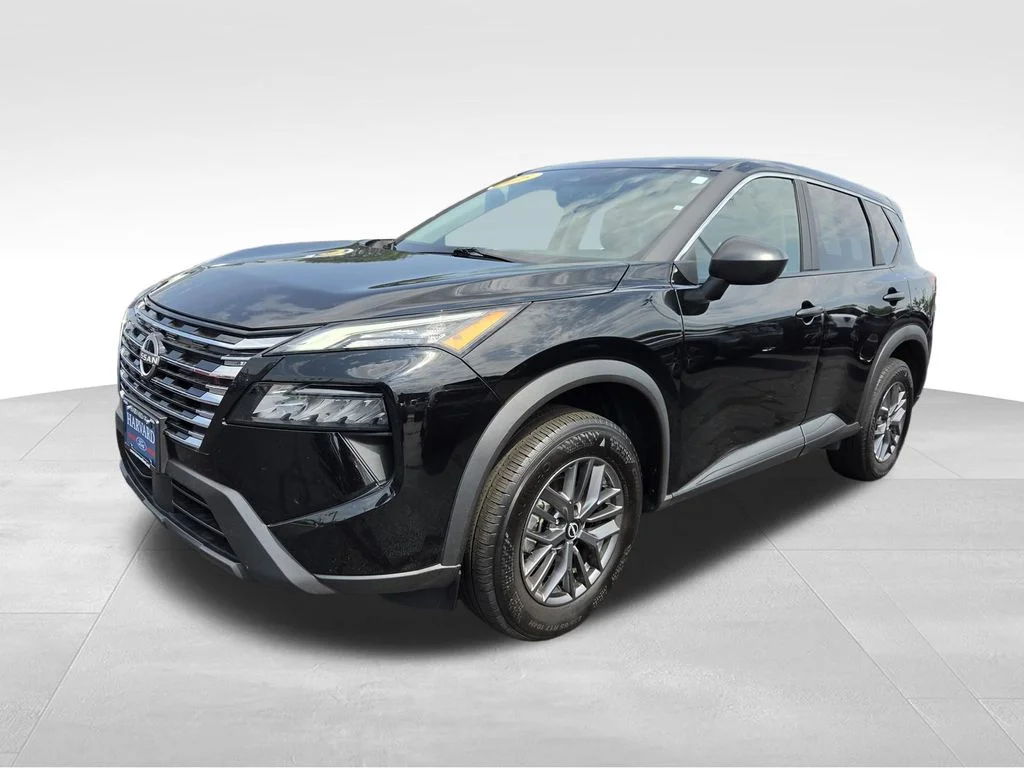 Used 2025 Super Black Nissan S image 3