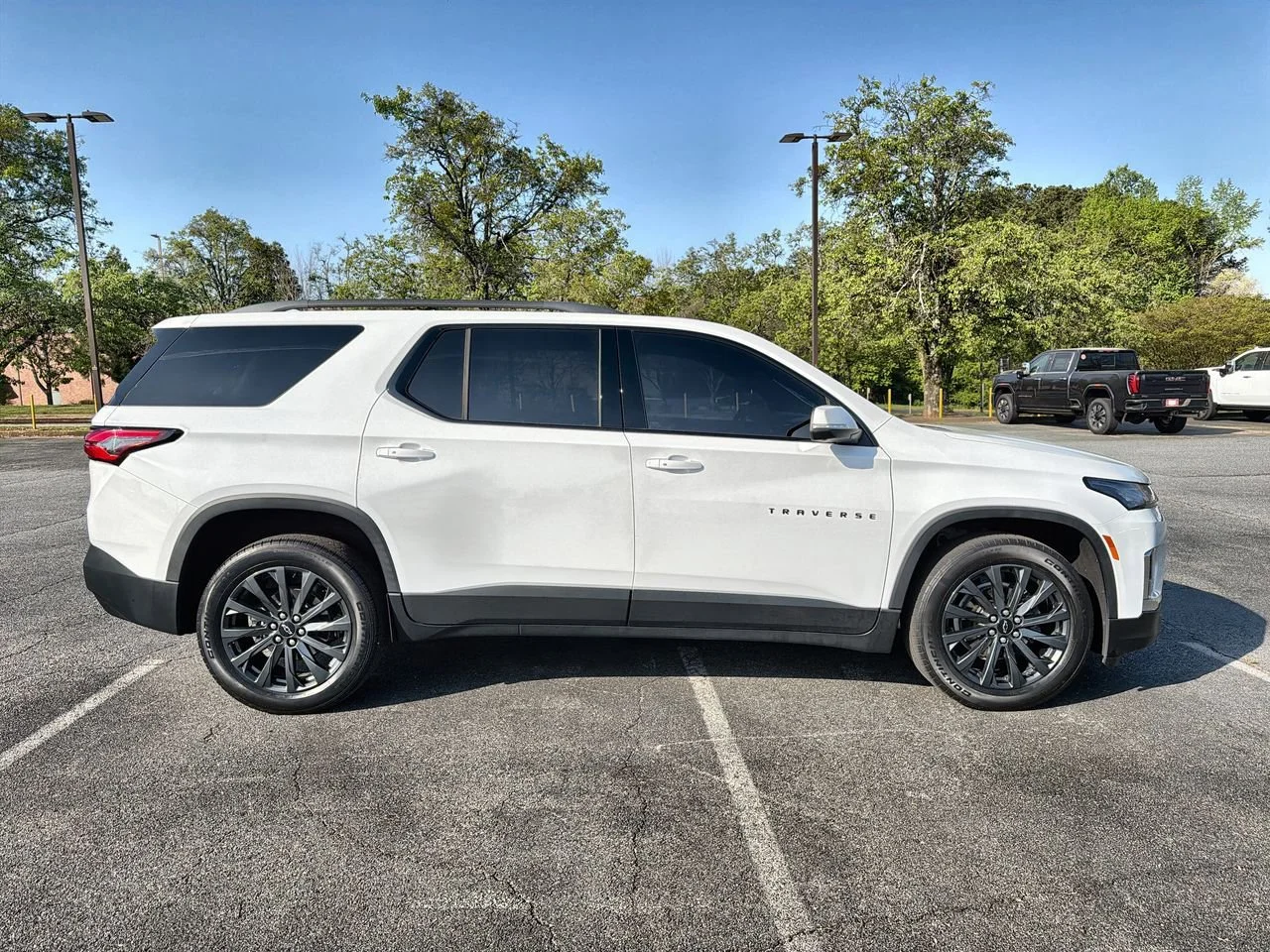 Used 2023 Summit White Chevrolet RS image 9