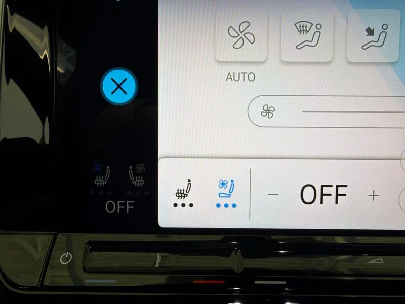 New 2026 Blue Volkswagen 2.0T SE w/Technology image 19