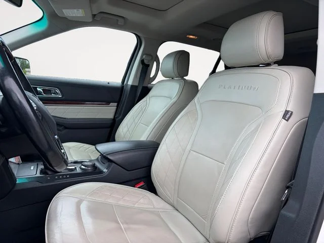 Used 2017 White Ford Platinum image 9