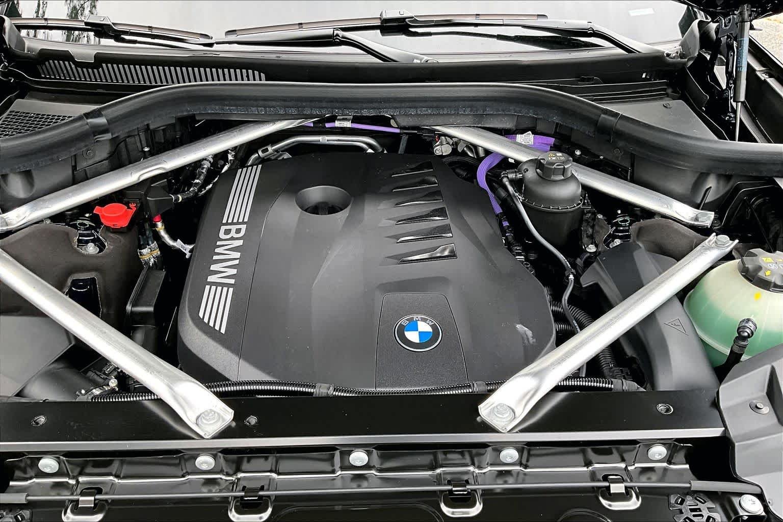 New 2026 Tanzanite Blue II Metallic BMW xDrive40i image 16