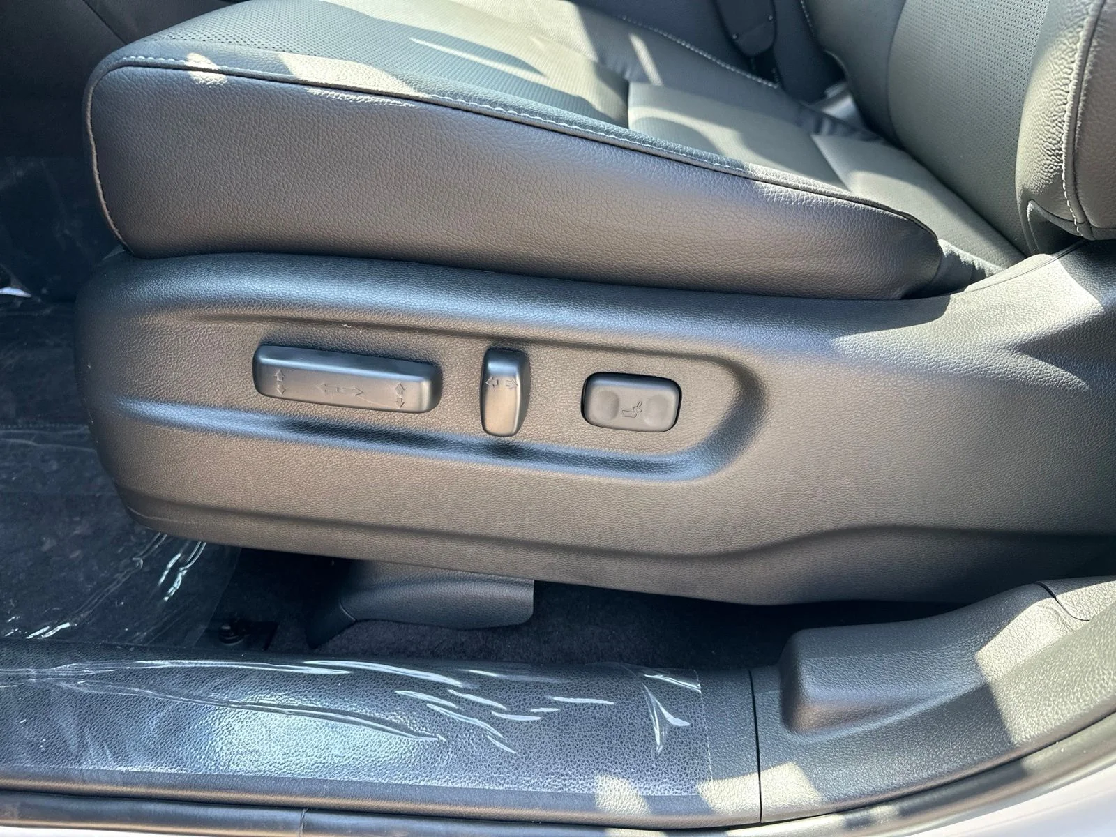 New 2026 Platinum White Pearl Honda RTL image 14