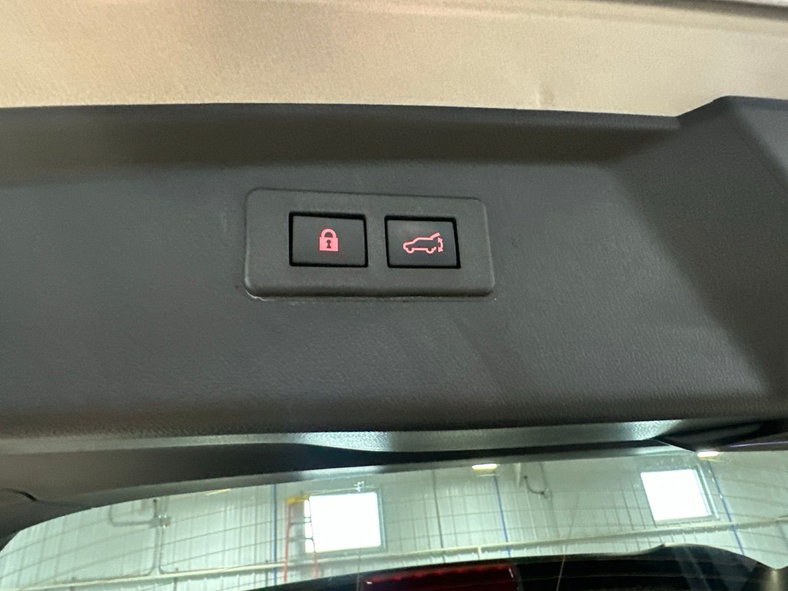 Used 2025 Silver Subaru Premium image 33