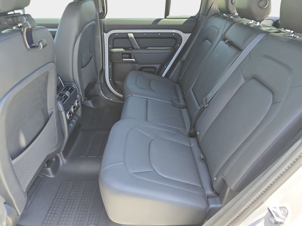 New 2026 Borasco Grey LAND ROVER X-Dynamic SE image 15
