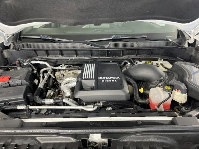 Used 2021 White Chevrolet RST image 39