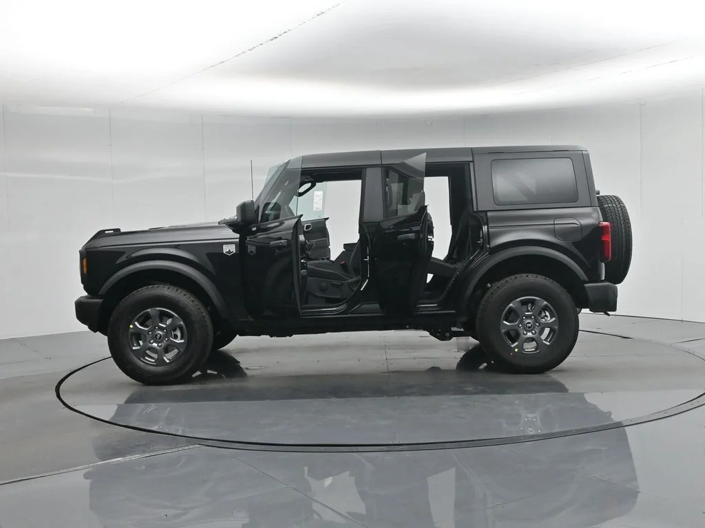 New 2026 Shadow Black Ford Big Bend image 33