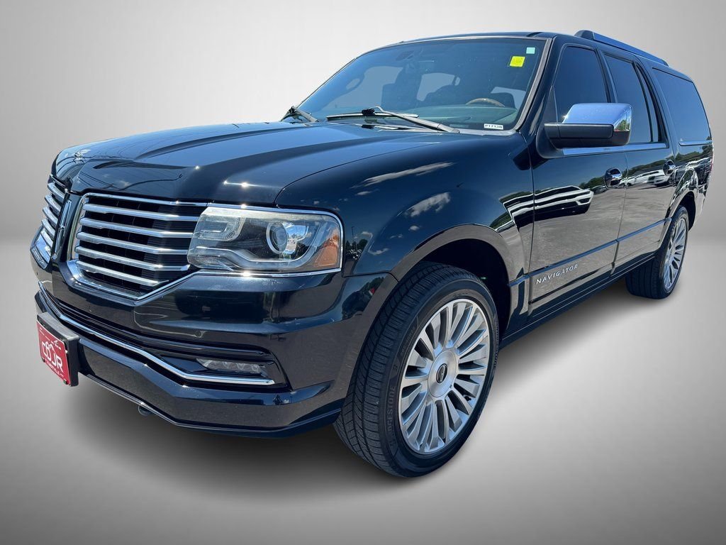 Used 2017 Lincoln Navigator Reserve with VIN 5LMJJ3LT8HEL11174 for sale in Albertville, AL
