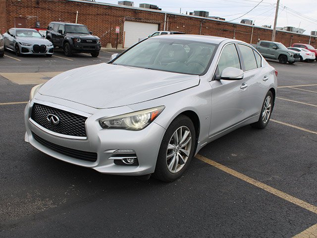 Used 2014 Liquid Platinum INFINITI Premium image 2
