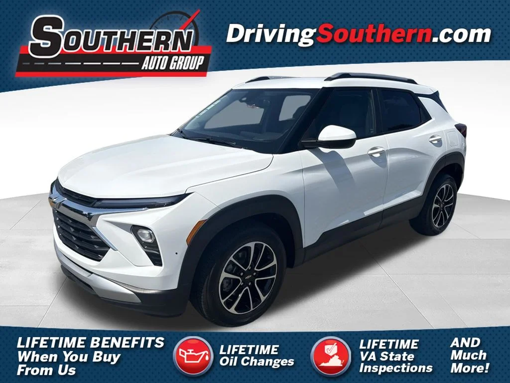 Used 2024 Summit White Chevrolet LT image 1