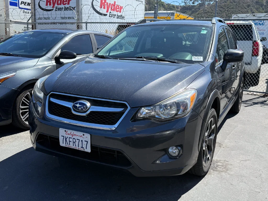Used 2015  Subaru Premium image 2