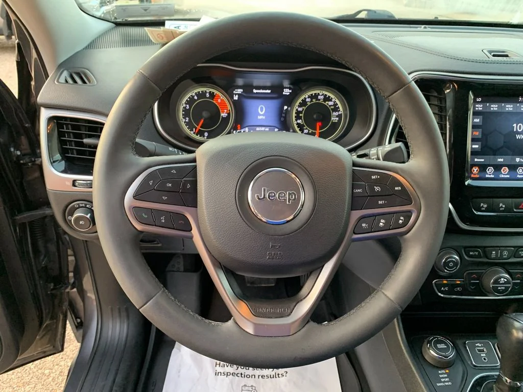 Used 2022 Gray Jeep Limited image 26