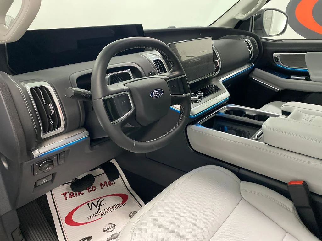 New 2027 Star White Metallic Tri-Coat Ford MAX Platinum image 15