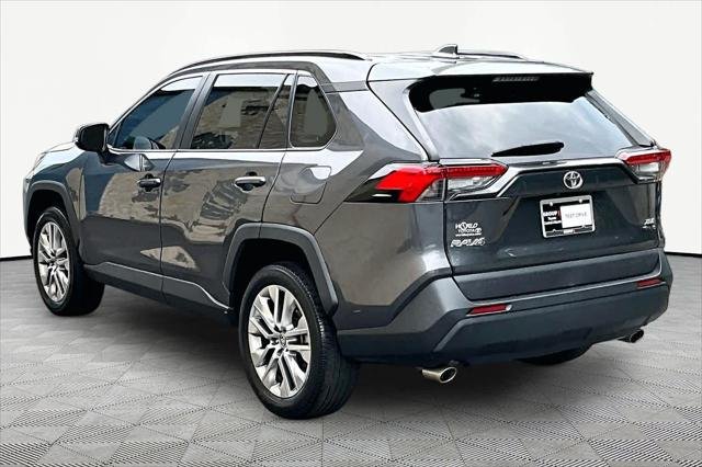 Certified Used 2023 MAGNETIC GRAY MET. Toyota  image 12