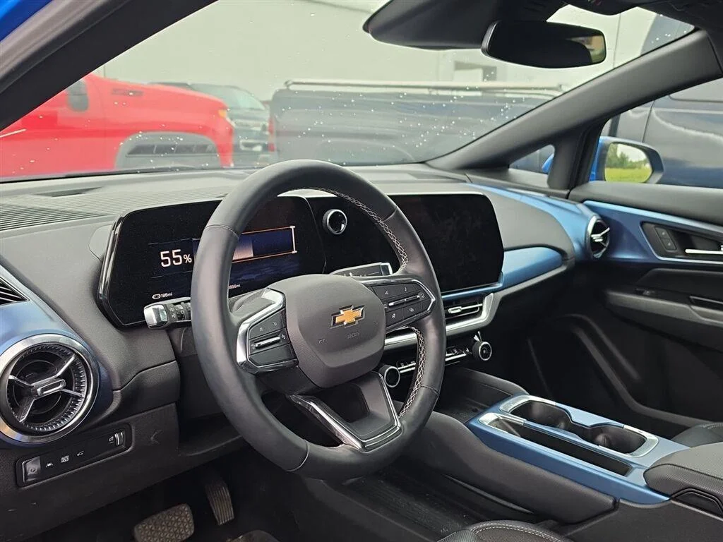 Used 2024 Riptide Blue Metallic Chevrolet LT image 5