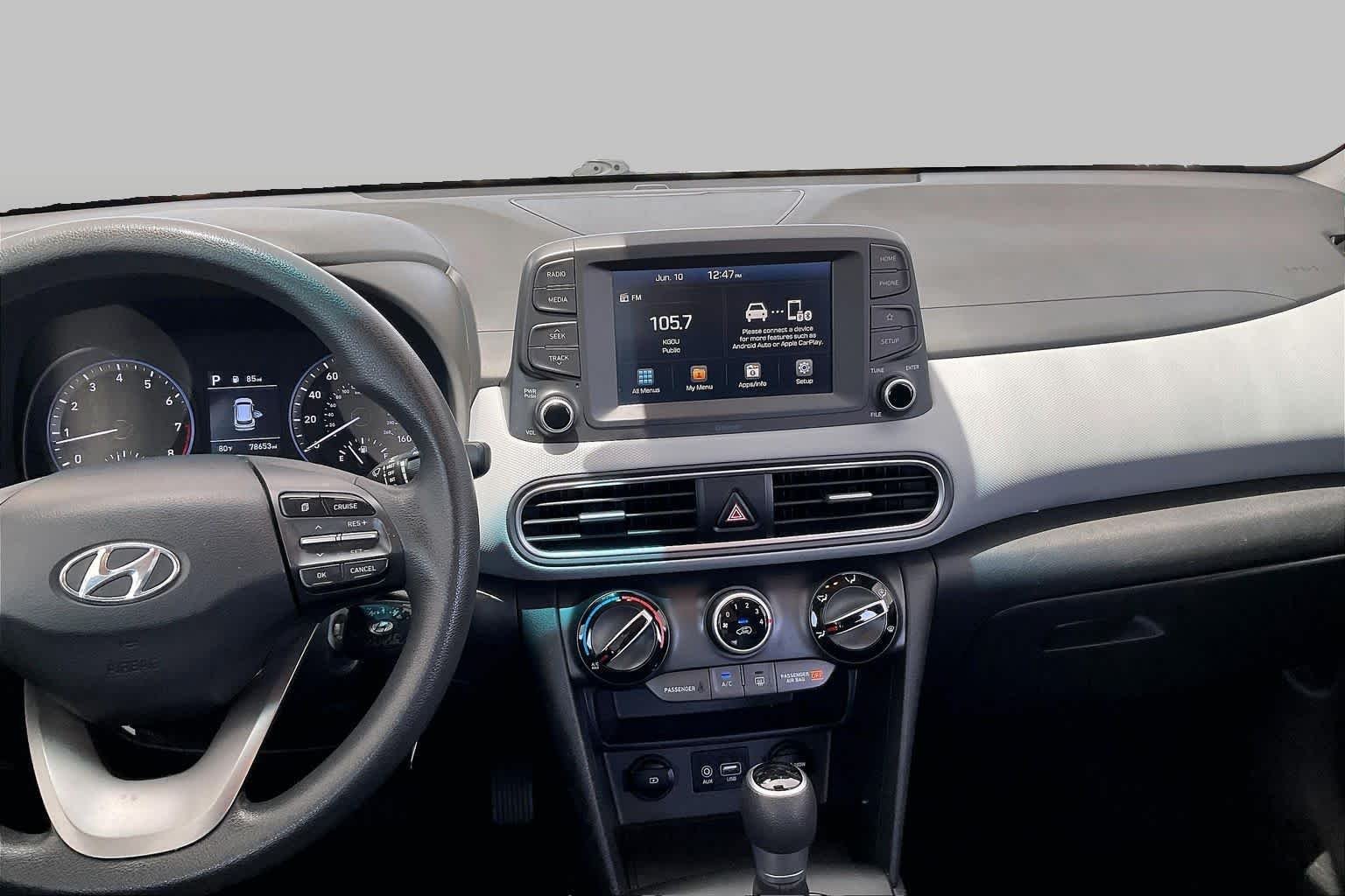 Used 2021 Thunder Gray Hyundai SE image 7