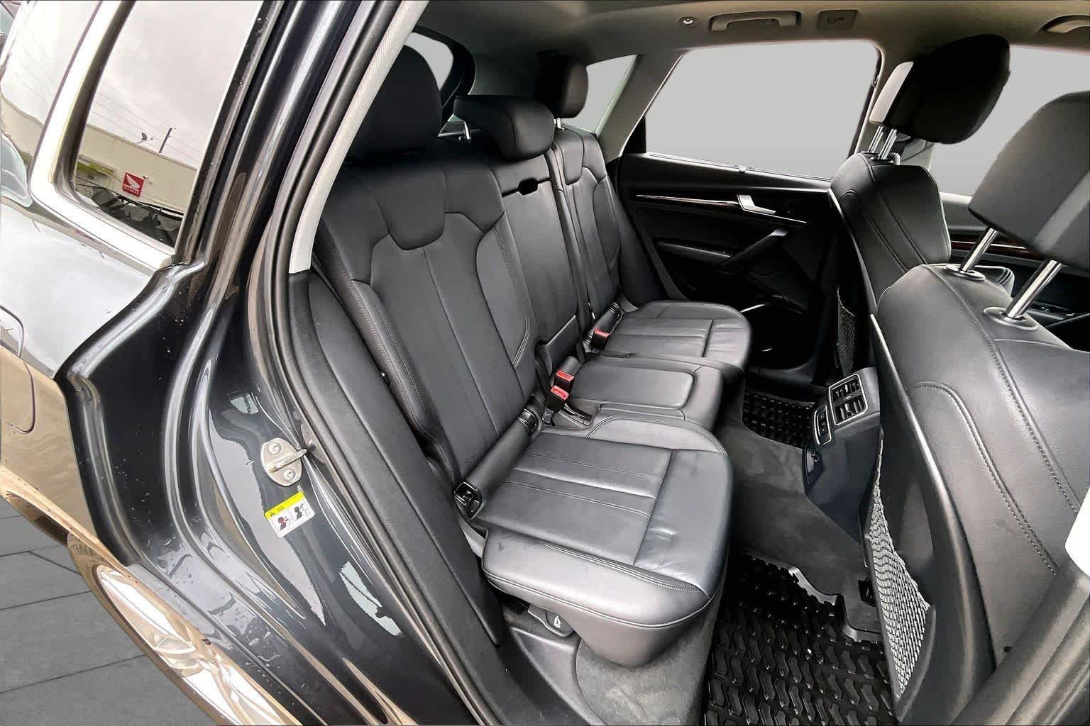 Used 2018 Manhattan Gray Metallic Audi Tech Premium Plus image 20
