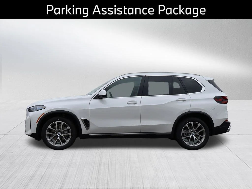 New 2026 White BMW xDrive40i image 5