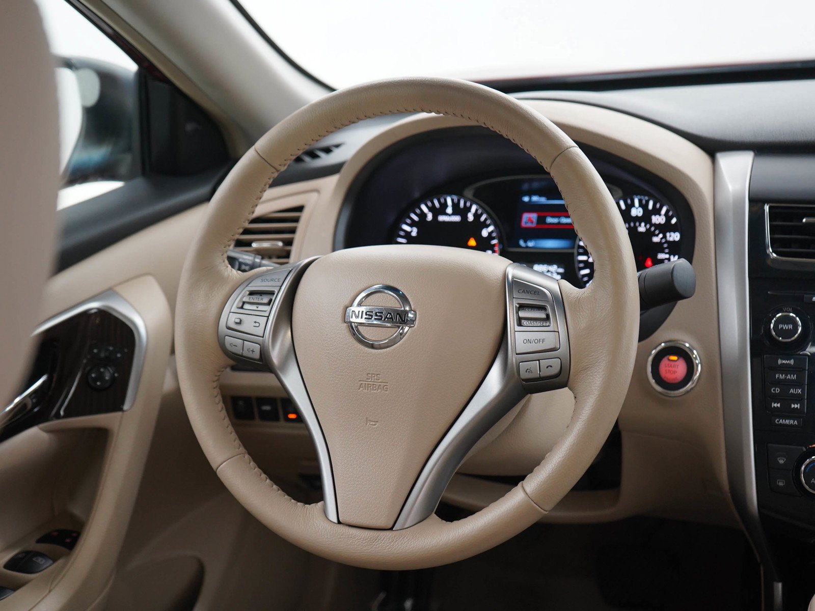 Used 2013 Cayenne Red Metallic Nissan 2.5 SL image 14