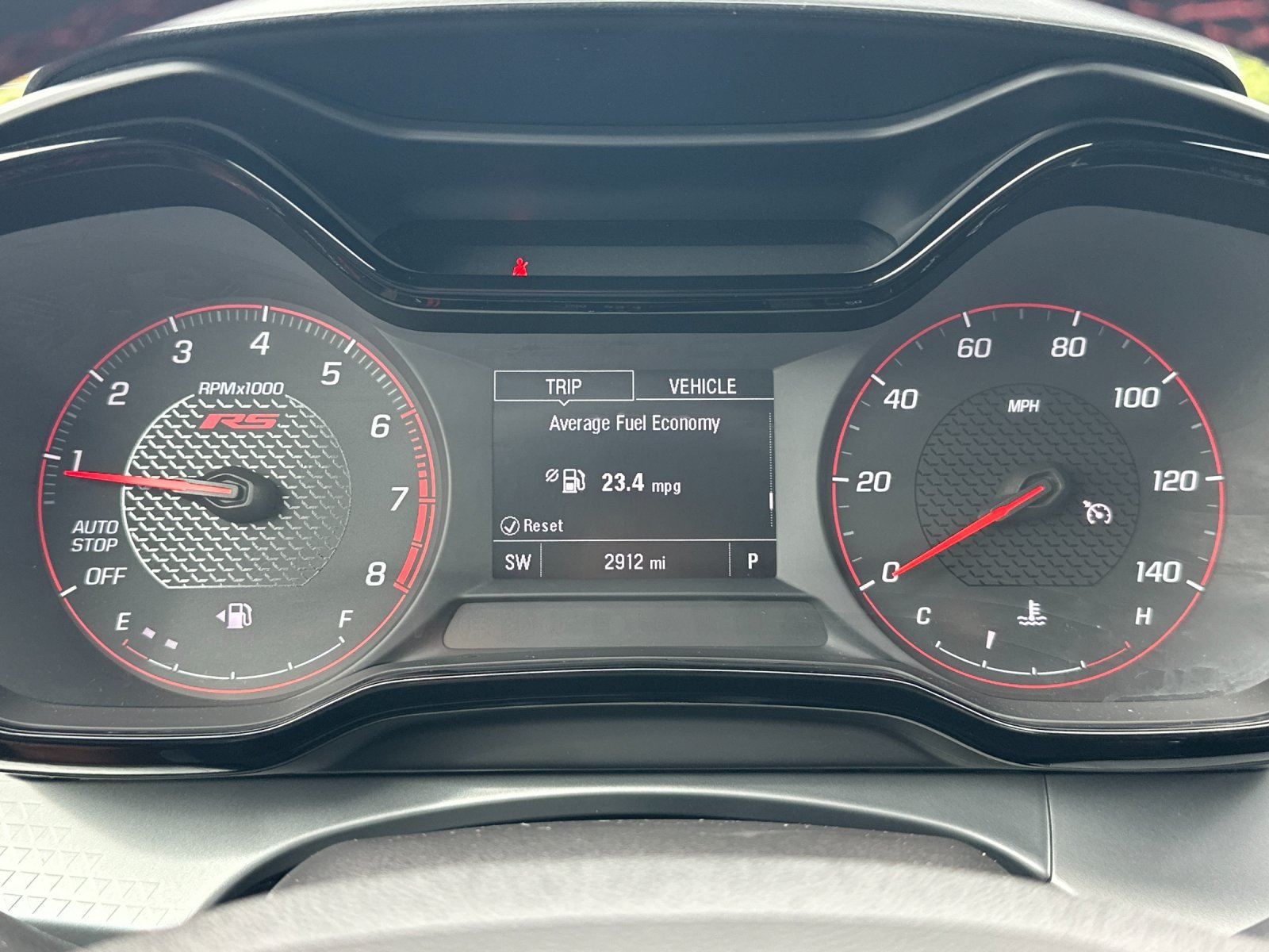 Used 2025 Summit White Chevrolet 1RS 4D Sport Utility image 28