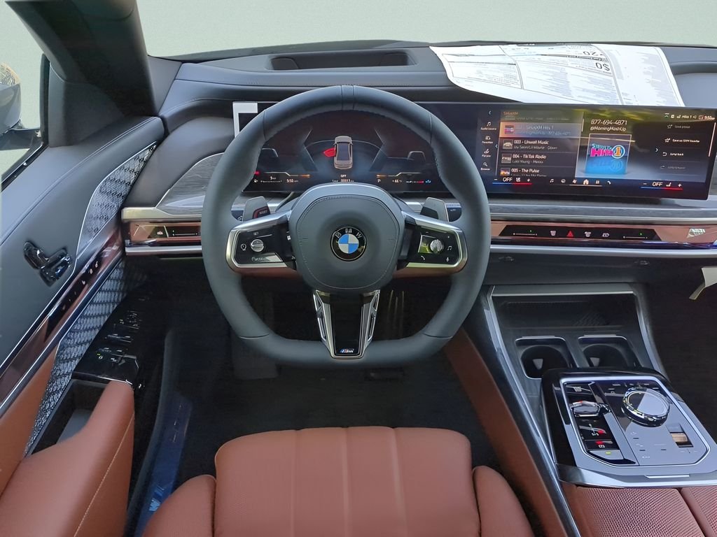 2025 BMW 7 Series 760i - Photo 15