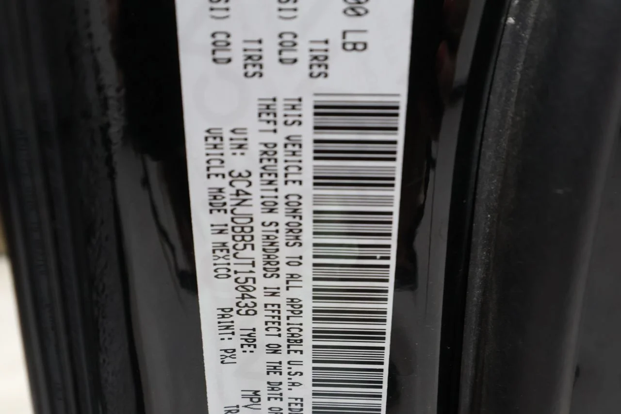 Used 2018 Black Jeep Latitude image 19