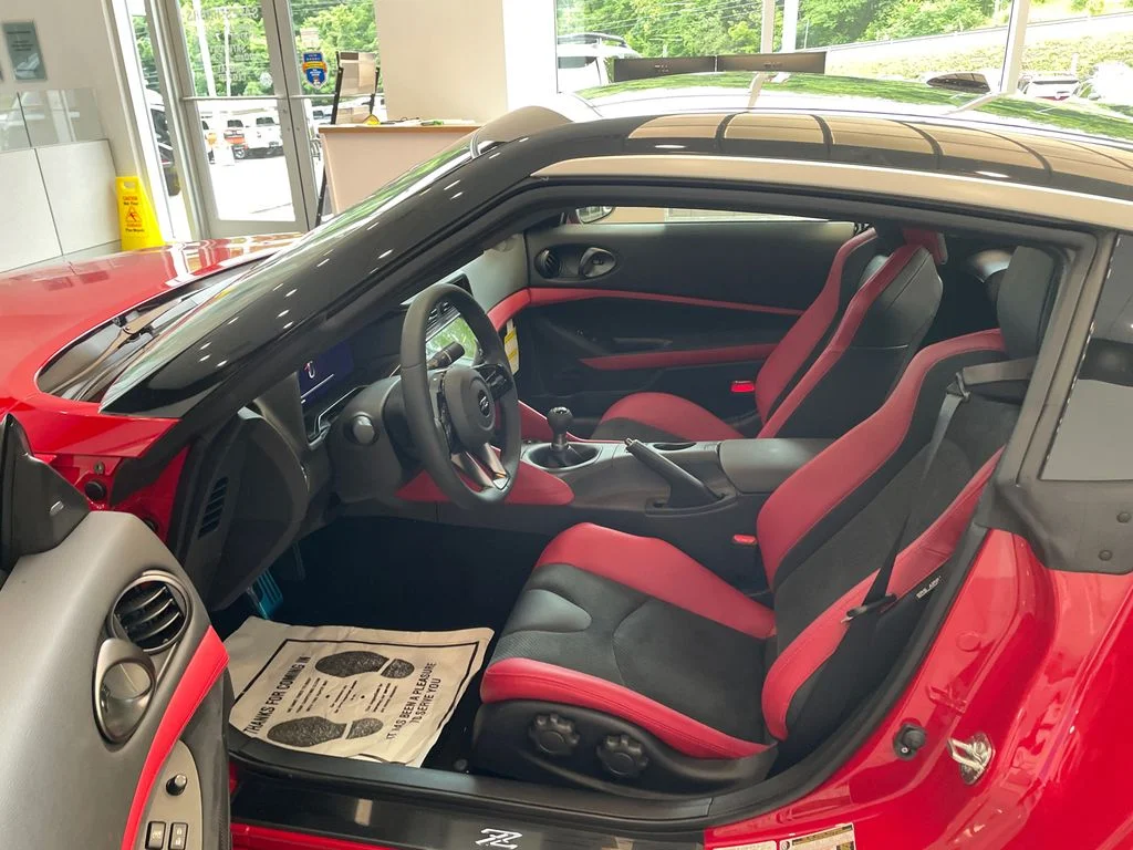 New 2026 Solid Red / Super Black Two-tone Nissan Performance image 11