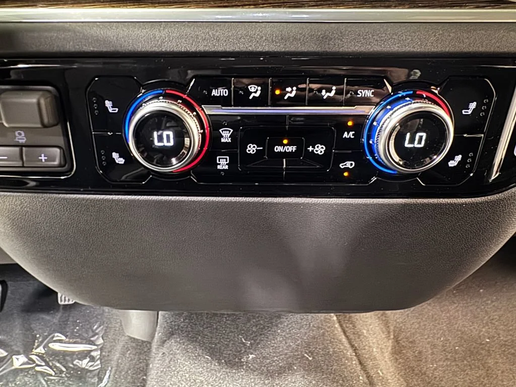 New 2026 Sterling Metallic GMC Elevation image 13