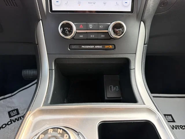 Used 2024 Silver Ford SEL image 32