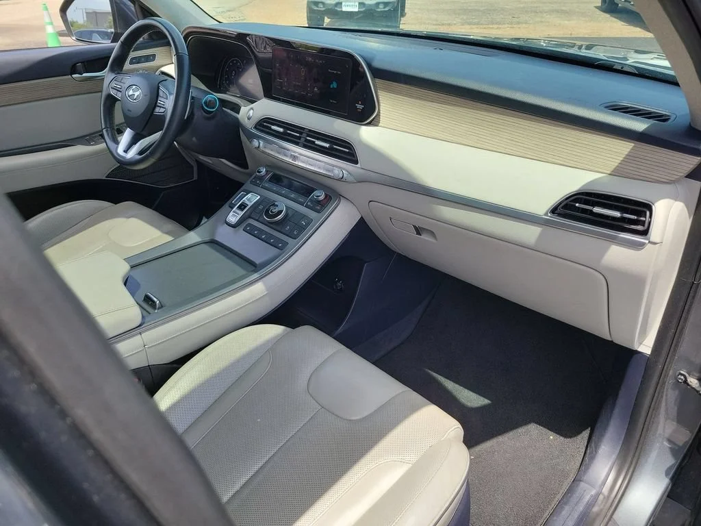 Used 2021 Gray Hyundai Limited image 29
