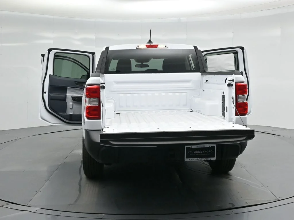 New 2026 White Ford XLT image 29