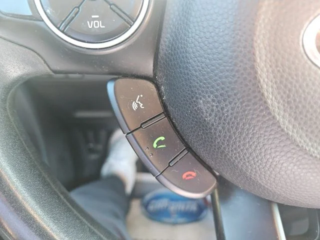 Used 2015 Yellow Kia Plus image 18