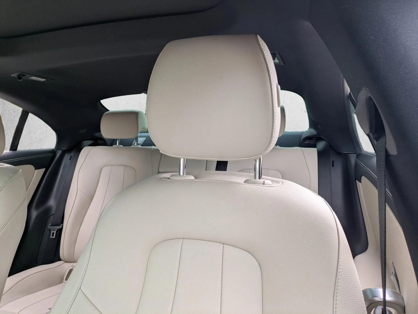 Used 2021 Rose Gold Metallic Mercedes-Benz CLA 250 image 13