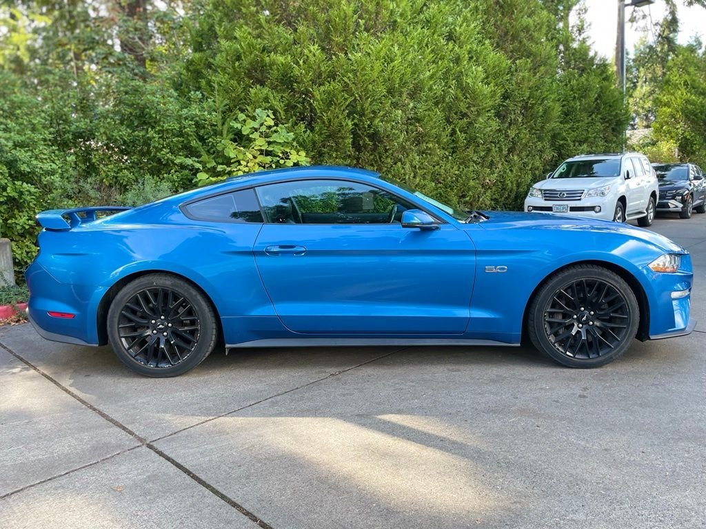 Used 2019 Blue Ford GT Premium image 3