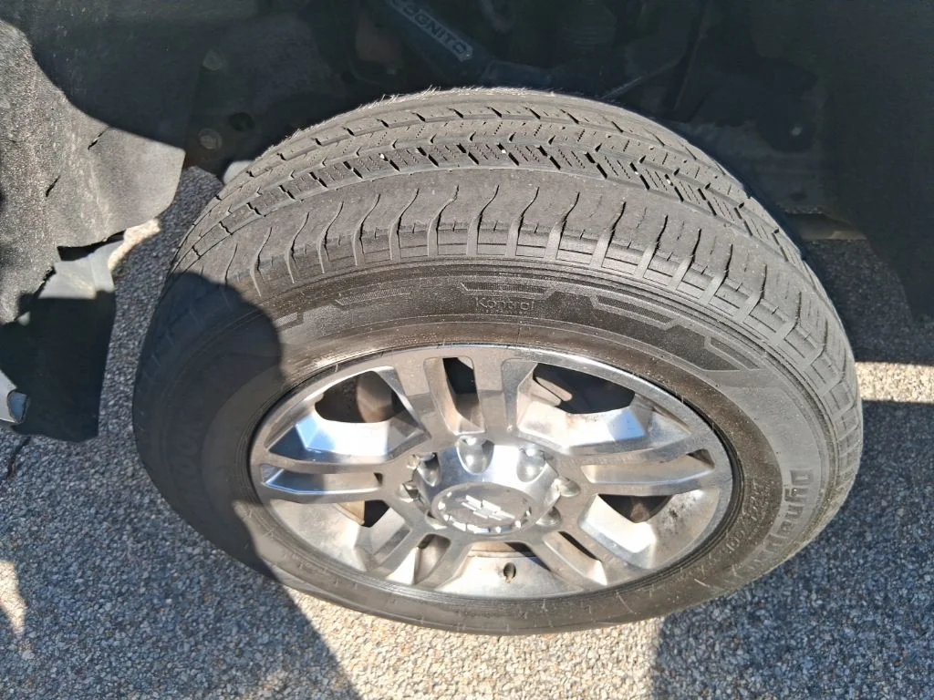 Used 2017 White Chevrolet LTZ image 13